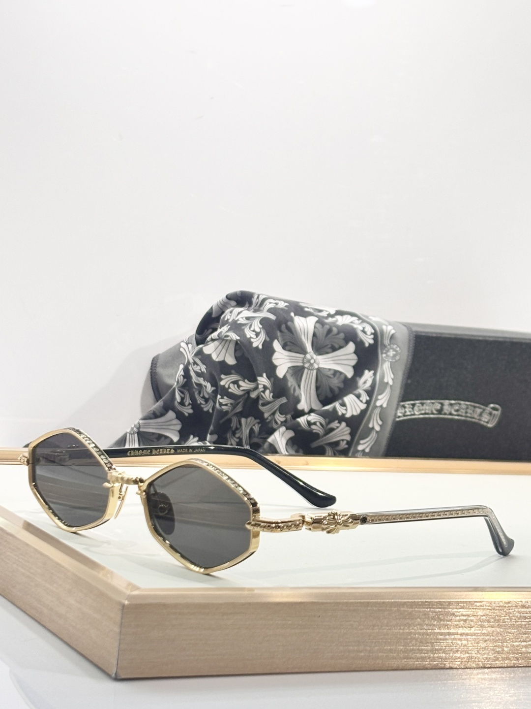 𝘾𝙃𝙍𝙊𝙈𝙀 𝙃𝙀𝘼𝙍𝙏𝙎 MOD：NIP SLIP SIZE: 53-19-141年度重磅新品最佳品质