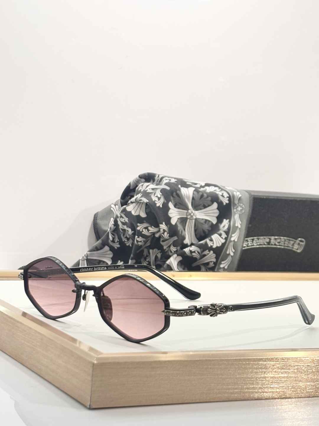 𝘾𝙃𝙍𝙊𝙈𝙀 𝙃𝙀𝘼𝙍𝙏𝙎 MOD：NIP SLIP SIZE: 53-19-141年度重磅新品最佳品质