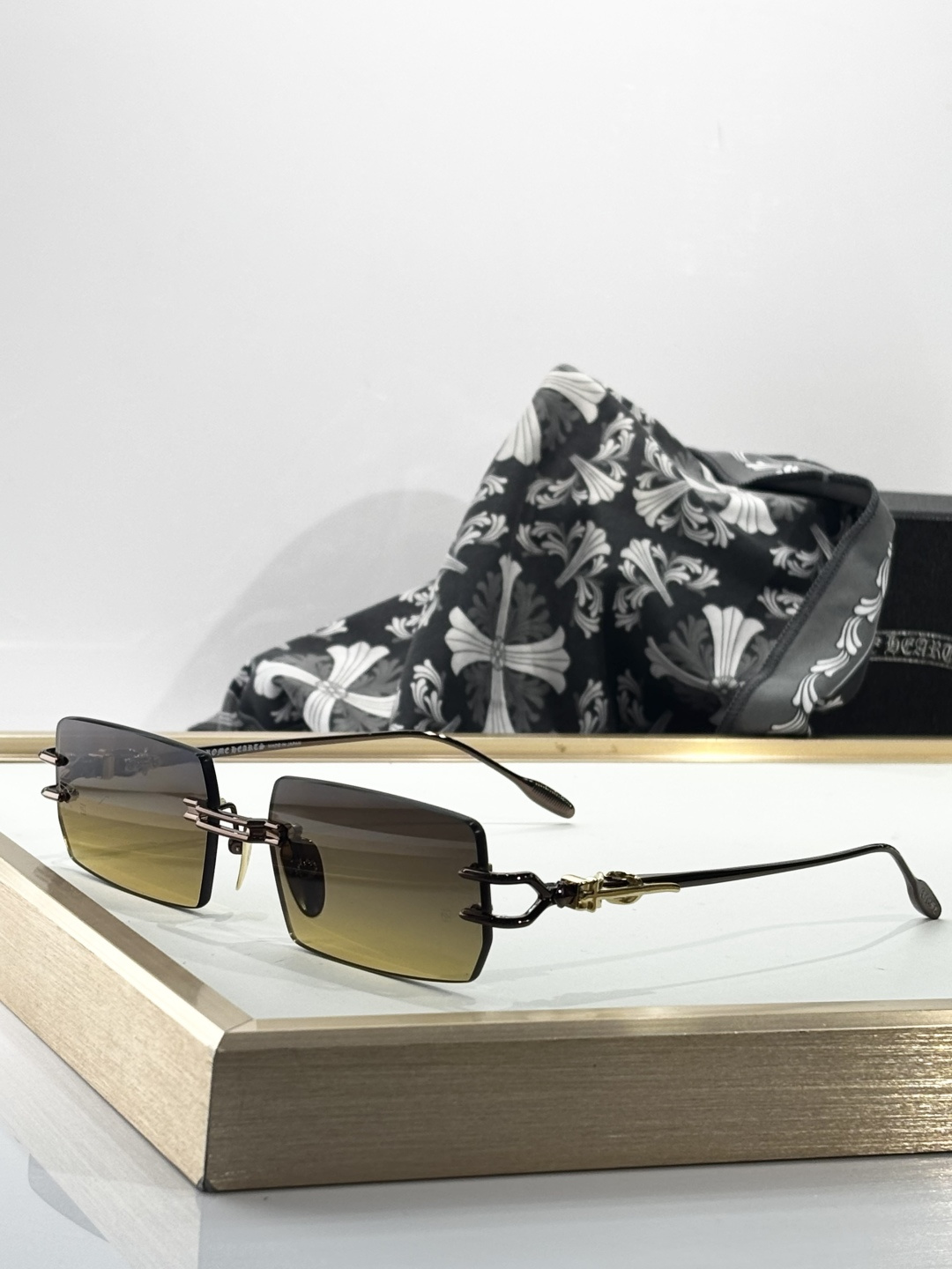 Chrome Heart*Mod：LORDIESize：58口15-134蔡司logo复古做旧金属装饰l