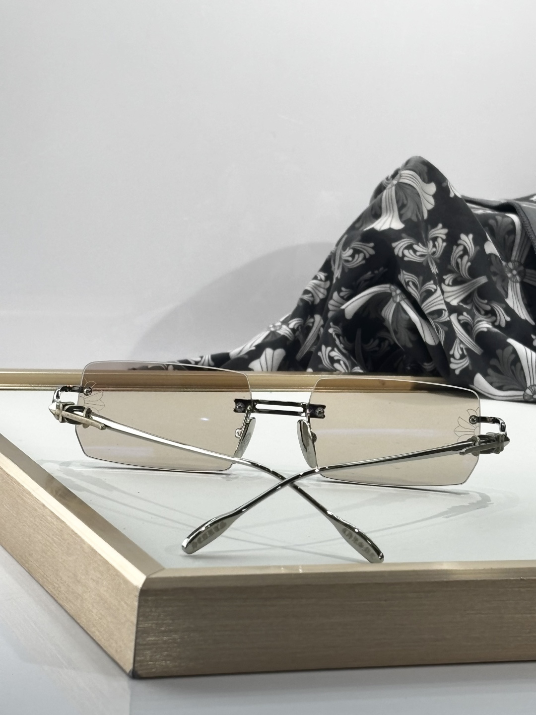 Chrome Heart*Mod：LORDIESize：58口15-134蔡司logo复古做旧金属装饰l