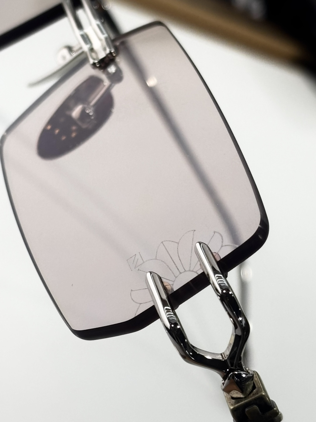 Chrome Heart*Mod：LORDIESize：58口15-134蔡司logo复古做旧金属装饰l