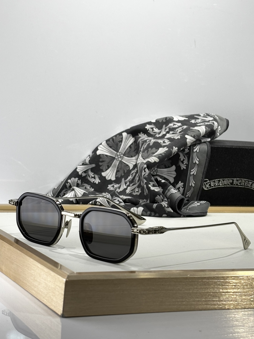 𝘾𝙝𝙧𝙤𝙢𝙚 𝙃𝙚𝙖𝙧𝙩𝙨Mod：STYLIDASize：49-24-148手工打磨抛光立体logo彰显