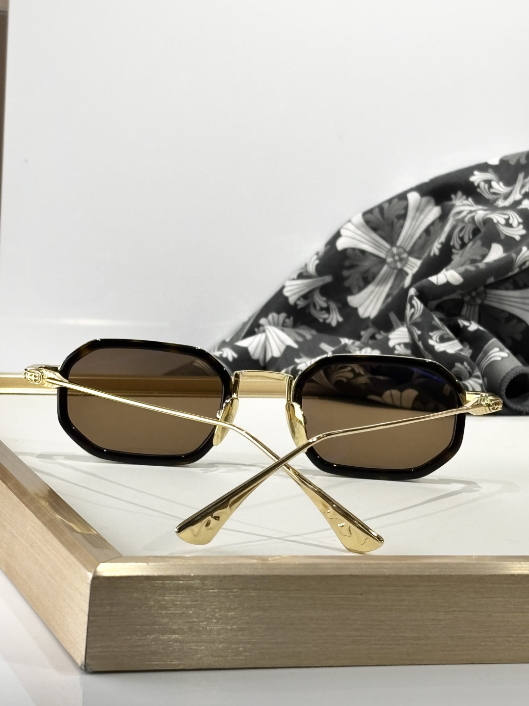 𝘾𝙝𝙧𝙤𝙢𝙚 𝙃𝙚𝙖𝙧𝙩𝙨 Mod：STYLIDA Size：49-24-148 手工打磨抛光 立体logo彰显品质 Z