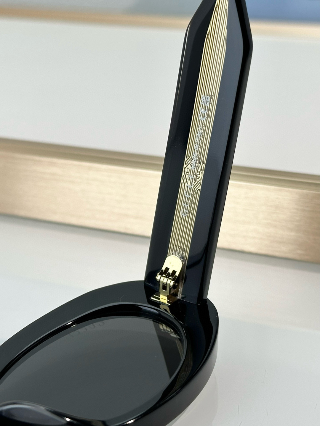 Gucc MODEL：GG1527SSIZE：54口17-145