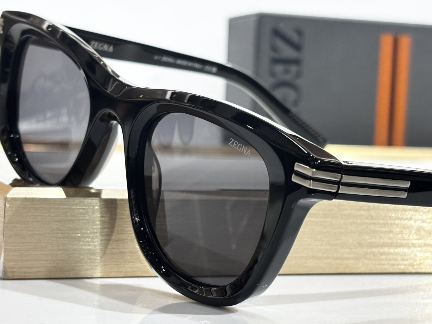 ToP quality ZEGNAMOD：EZ0269Size:50口23-145麦斯·米科尔森Mads