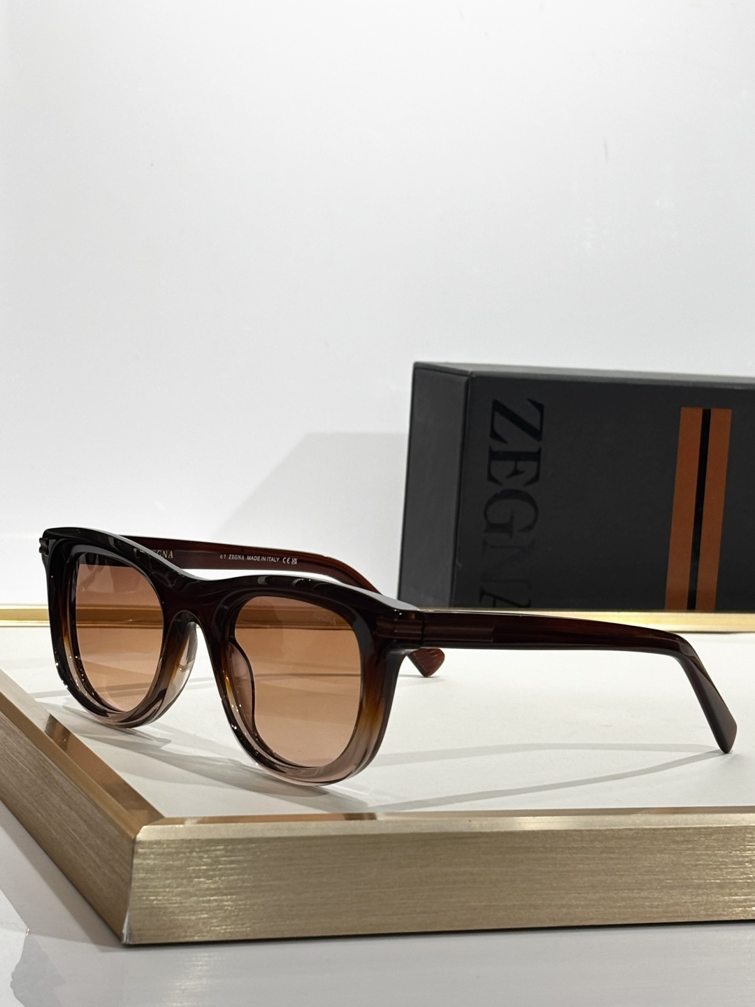 ToP quality ZEGNAMOD：EZ0269Size:50口23-145麦斯·米科尔森Mads