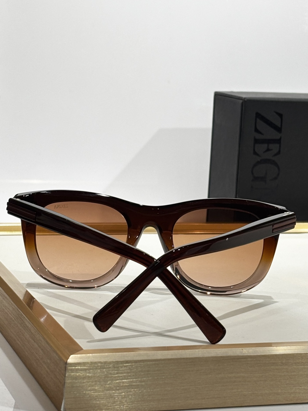 ToP quality ZEGNAMOD：EZ0269Size:50口23-145麦斯·米科尔森Mads