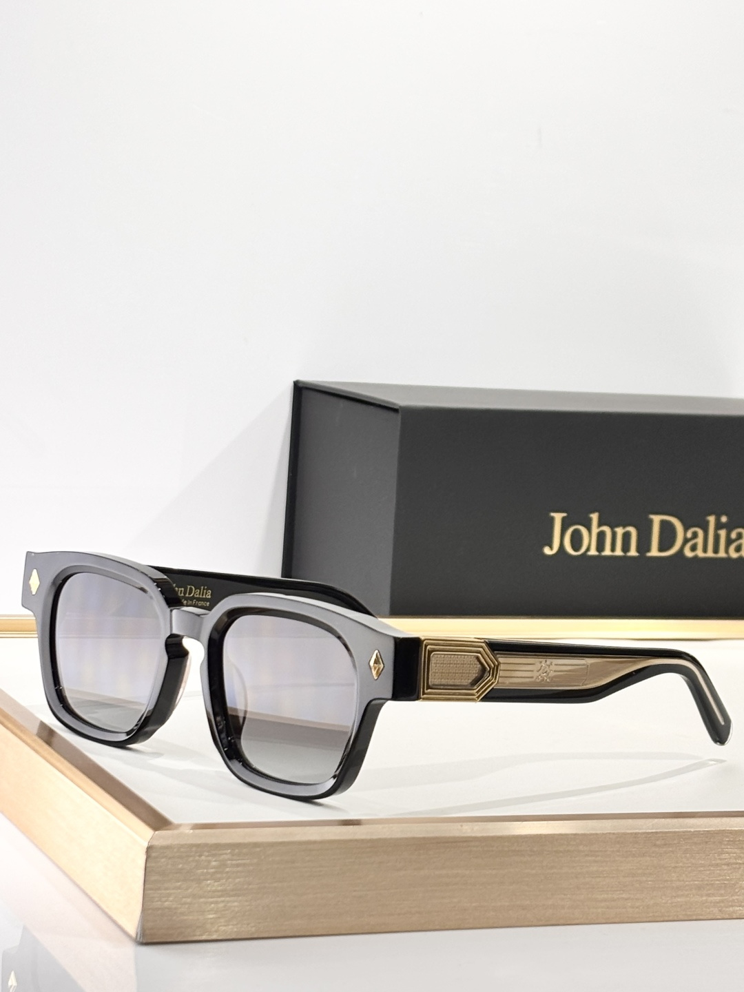 JOHN DaliaMODEL：Project 01SIZE：49口21-145