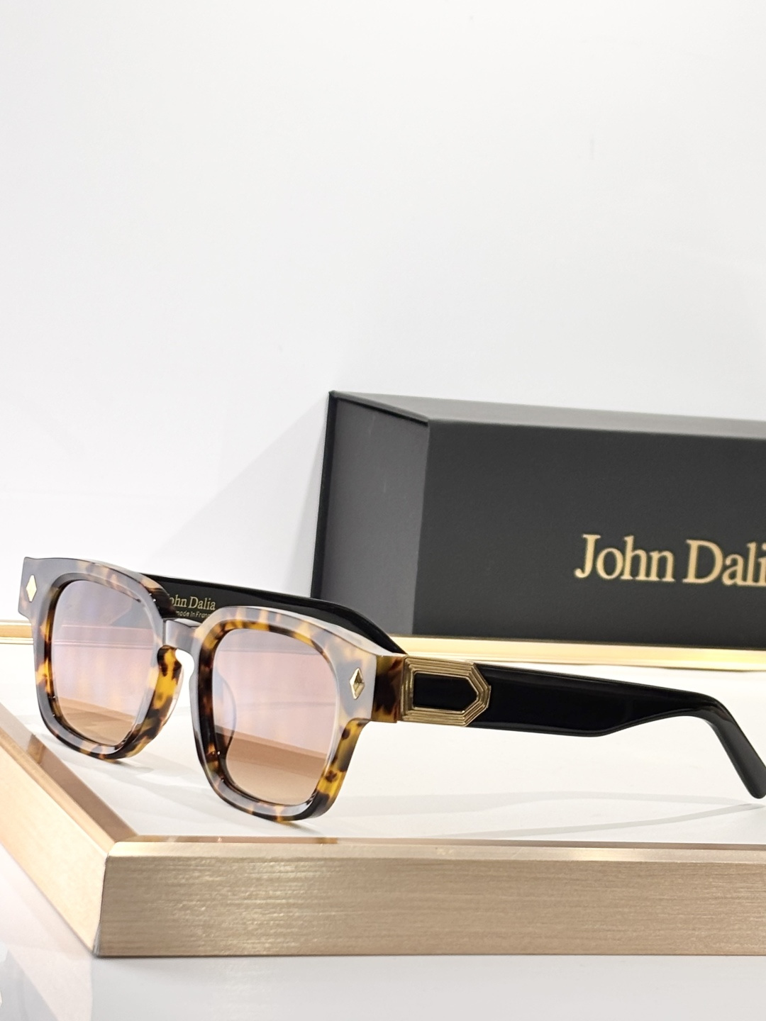 JOHN DaliaMODEL：Project 01SIZE：49口21-145