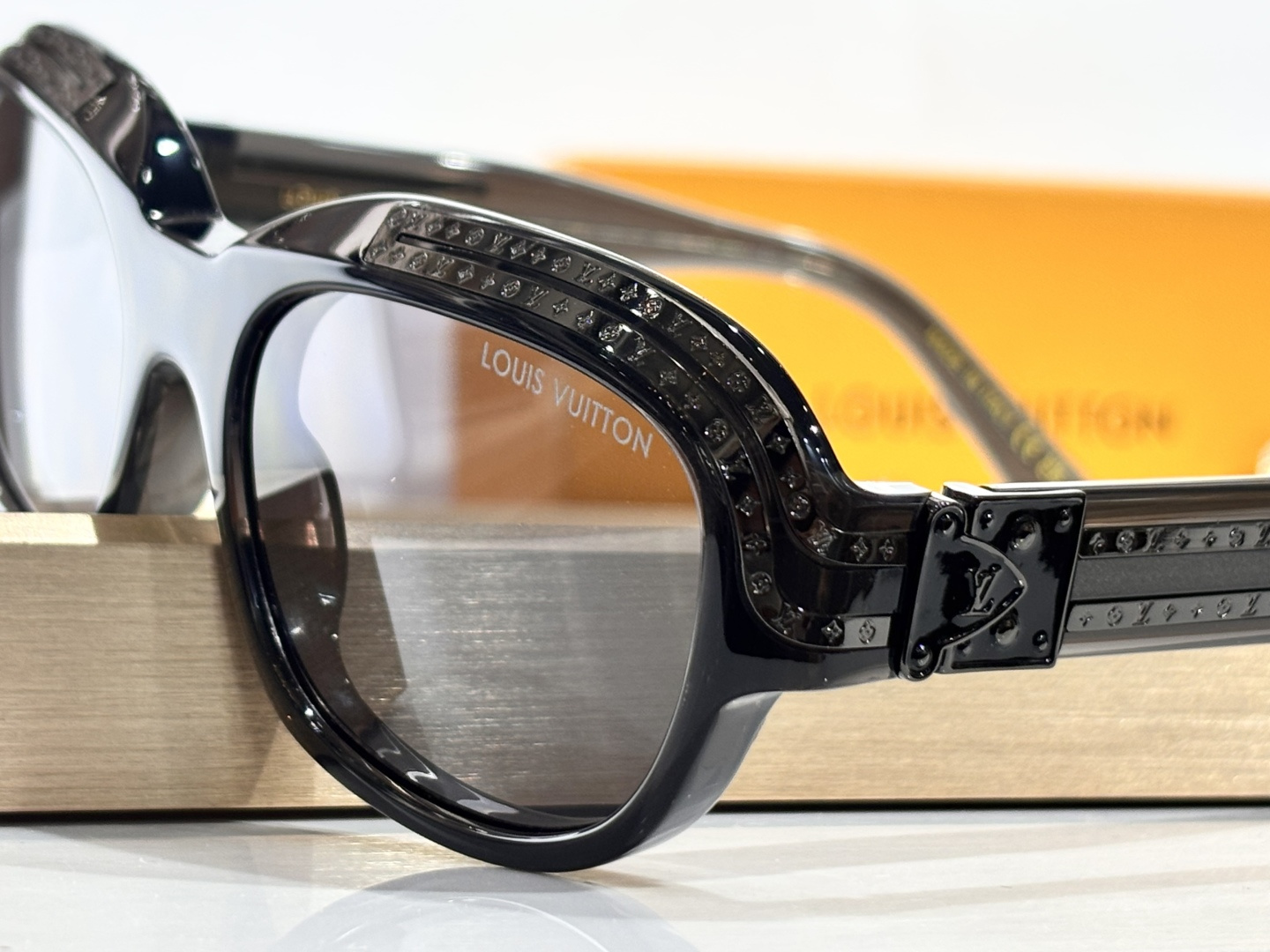 LOUISMOD:Z2721USIZE:58-20-135