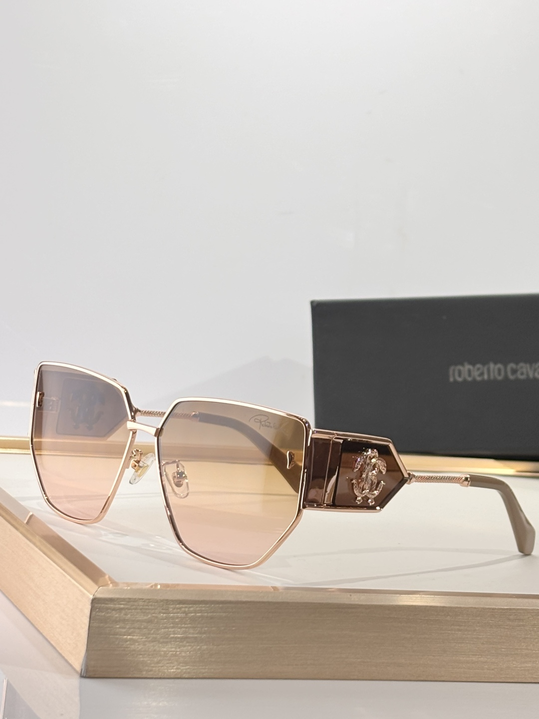 Oversized Roberto Cavalie*MODEL：SRC092SIZE：64口13-140