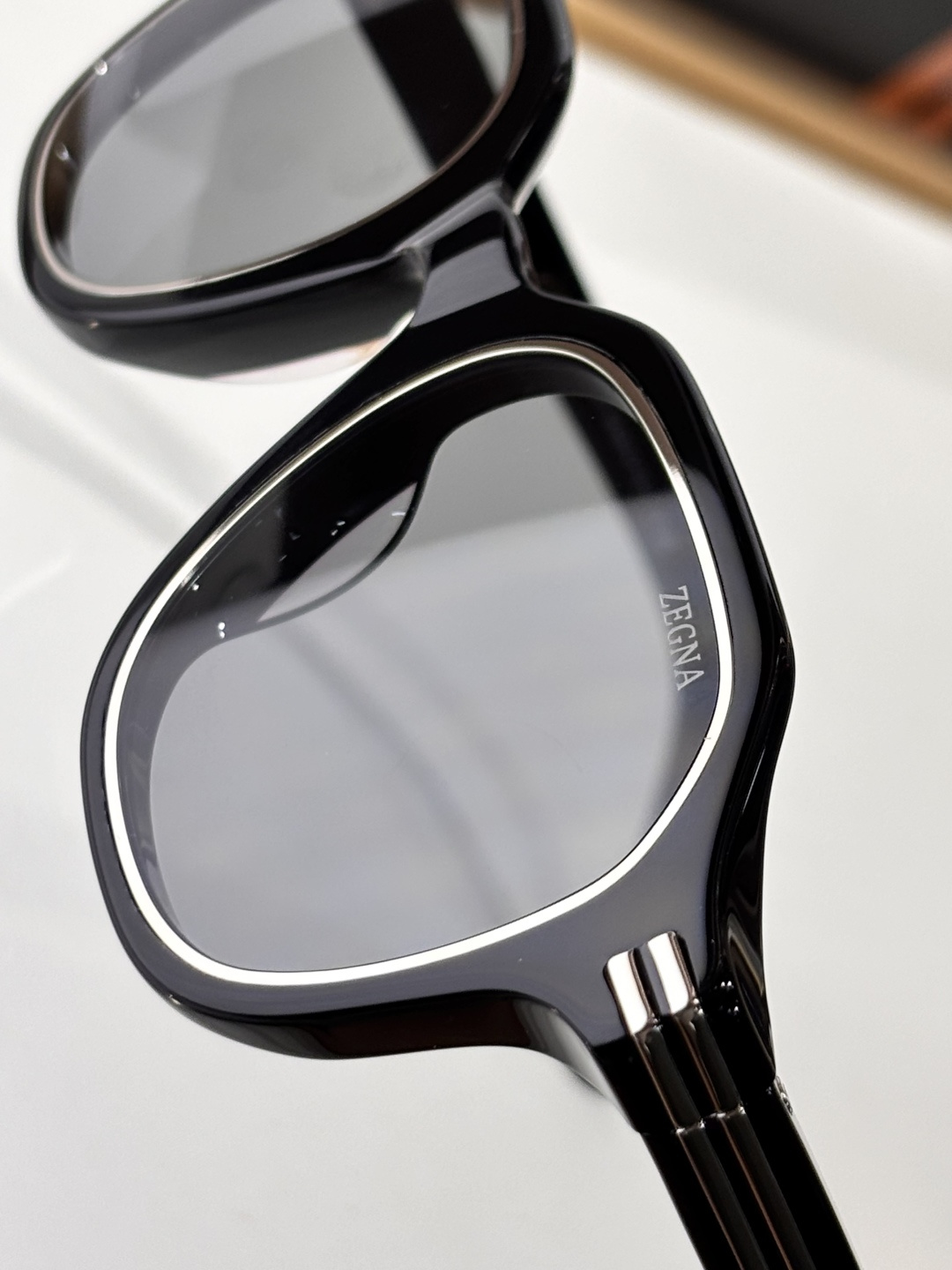 ToP quality ZEGNAMOD：EZ0250Size:49口22-145