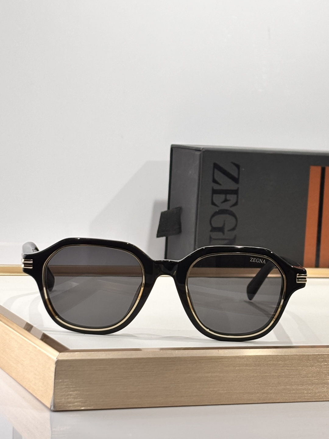 ToP quality  Mads Mikkelsen麦叔代言 ZEGNA MOD：EZ0250 Size:49口22-