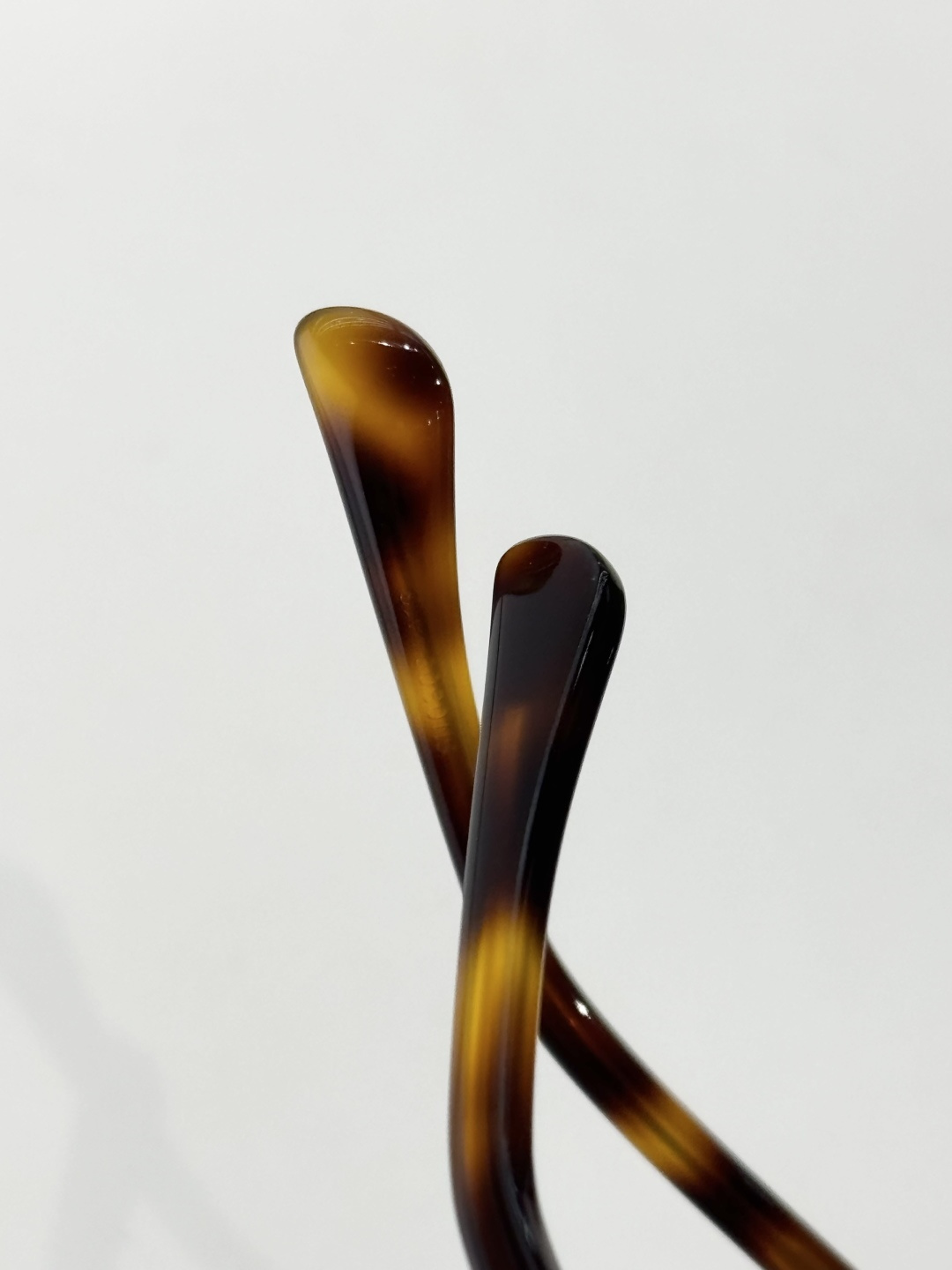 VEHLA 绝美细节澳洲今夏必备太阳鏡，超酷girl就是你！天后Beyoncr都超爱。安全感&时尚感都拿