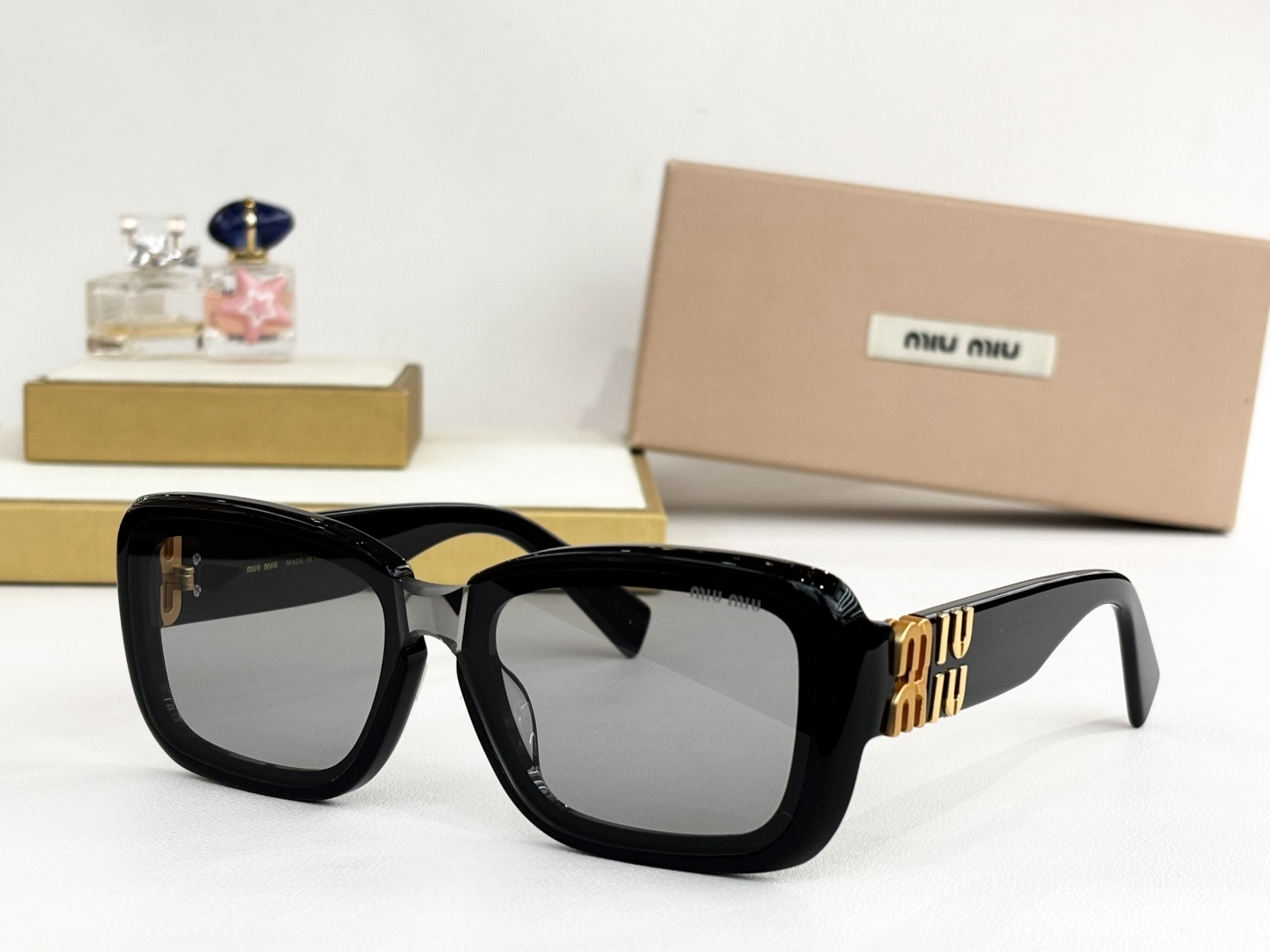 MIU MI*MOD：MU 145AVSize：52口21 140