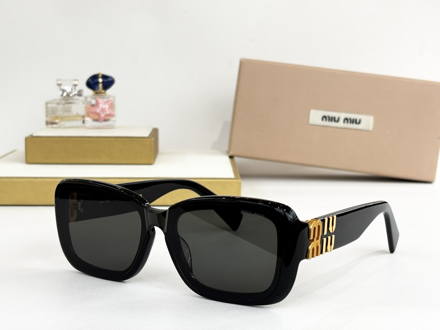 MIU MI*MOD：MU 145AVSize：52口21 140