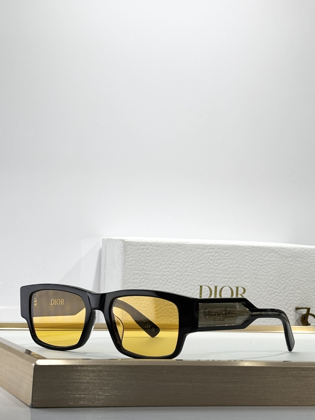 DIORMOD：Christian Dior LabeI S1ISize：54口19 145