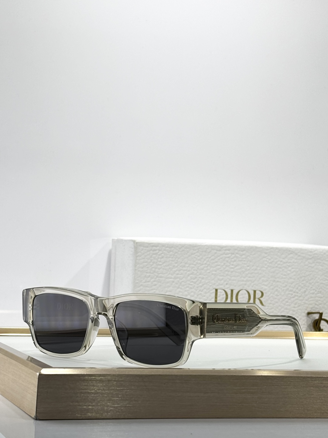 DIORMOD：Christian Dior LabeI S1ISize：54口19 145