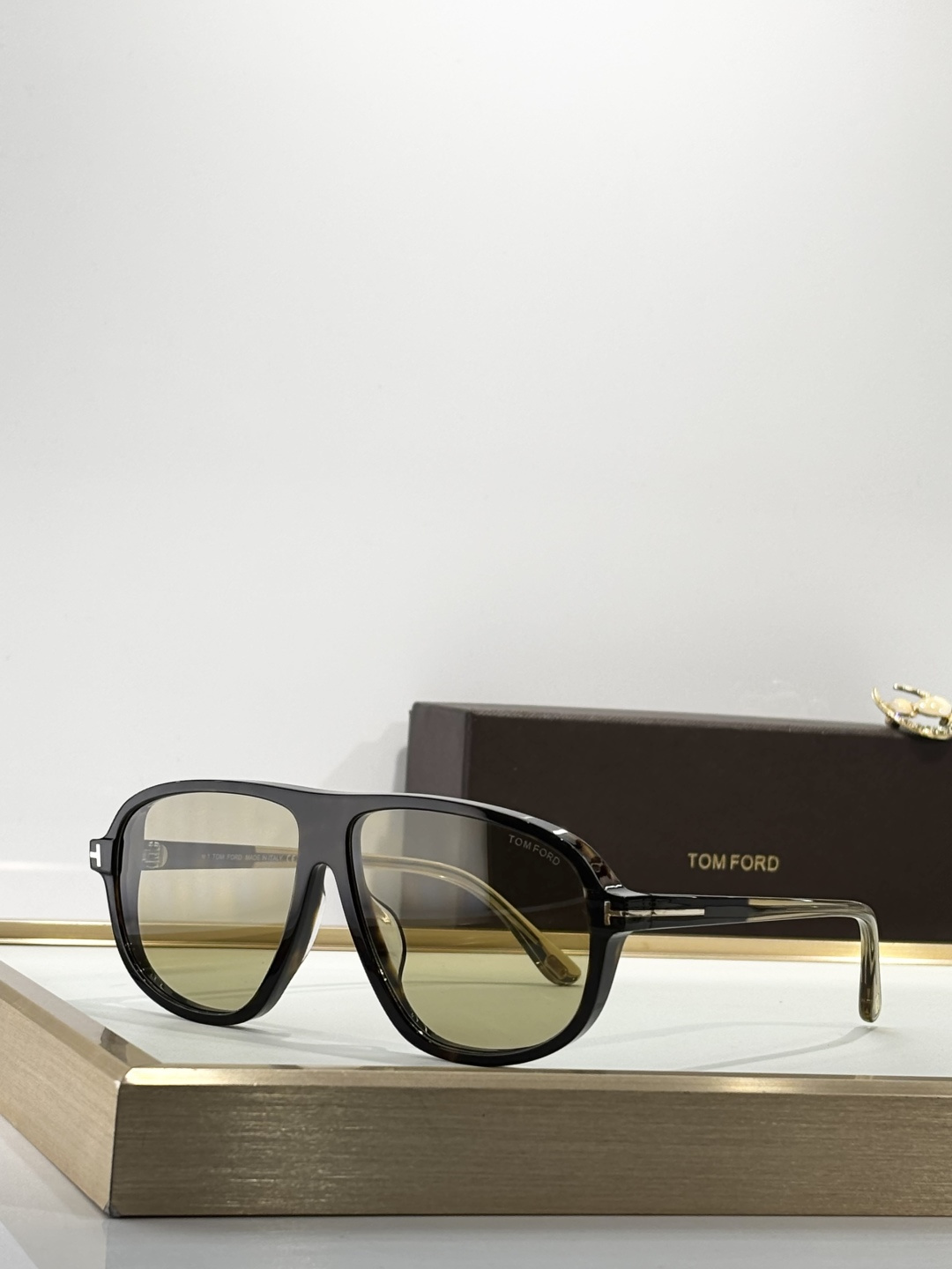 ￼ ￼ TOMFORD MOD: GUILLAUME （FT1208）𝑻𝒐𝒎𝒇𝒐𝒓𝒅Size: 61-1