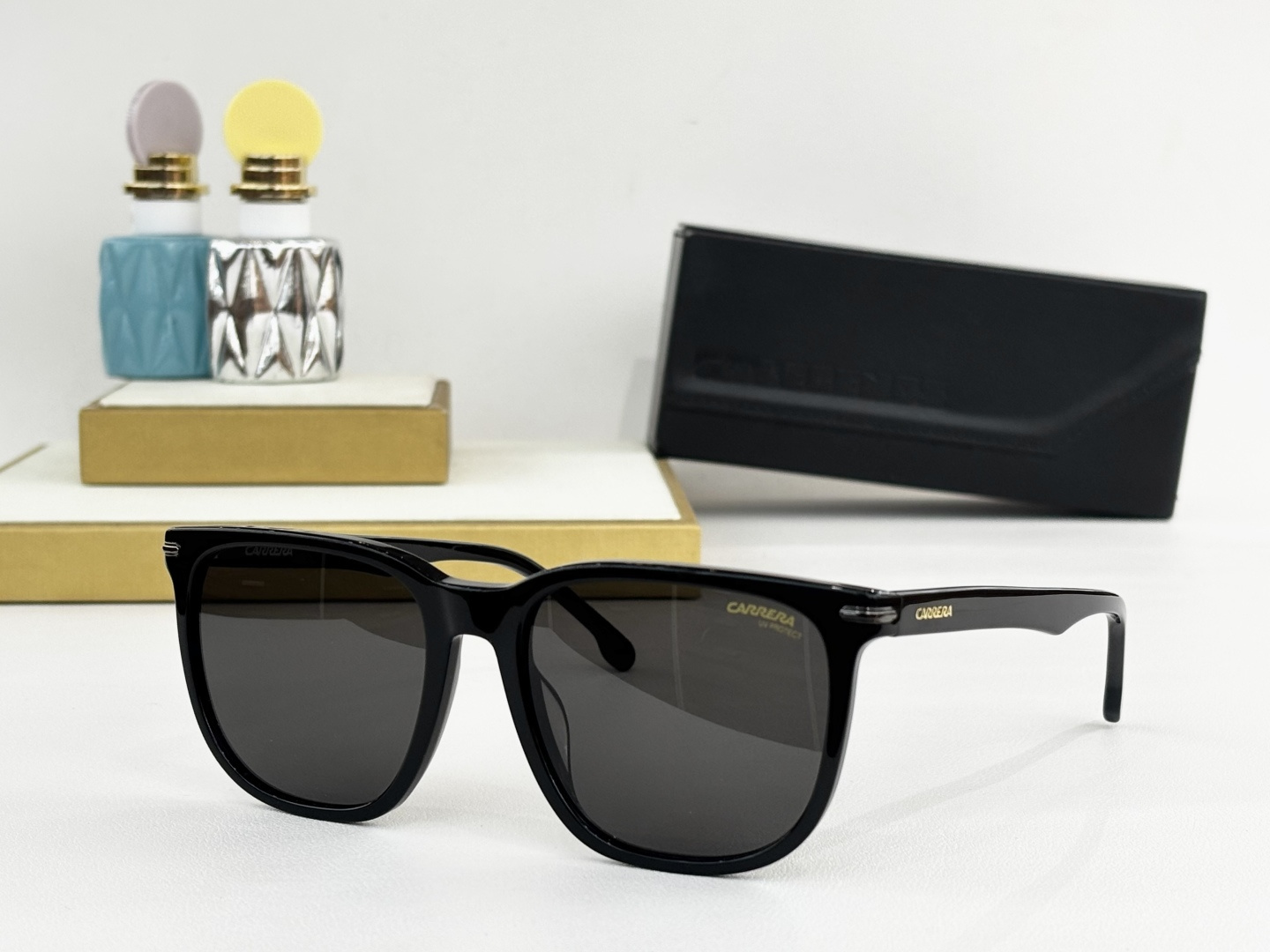 CARRER*MODEL：300/SSIZE：57-18-145