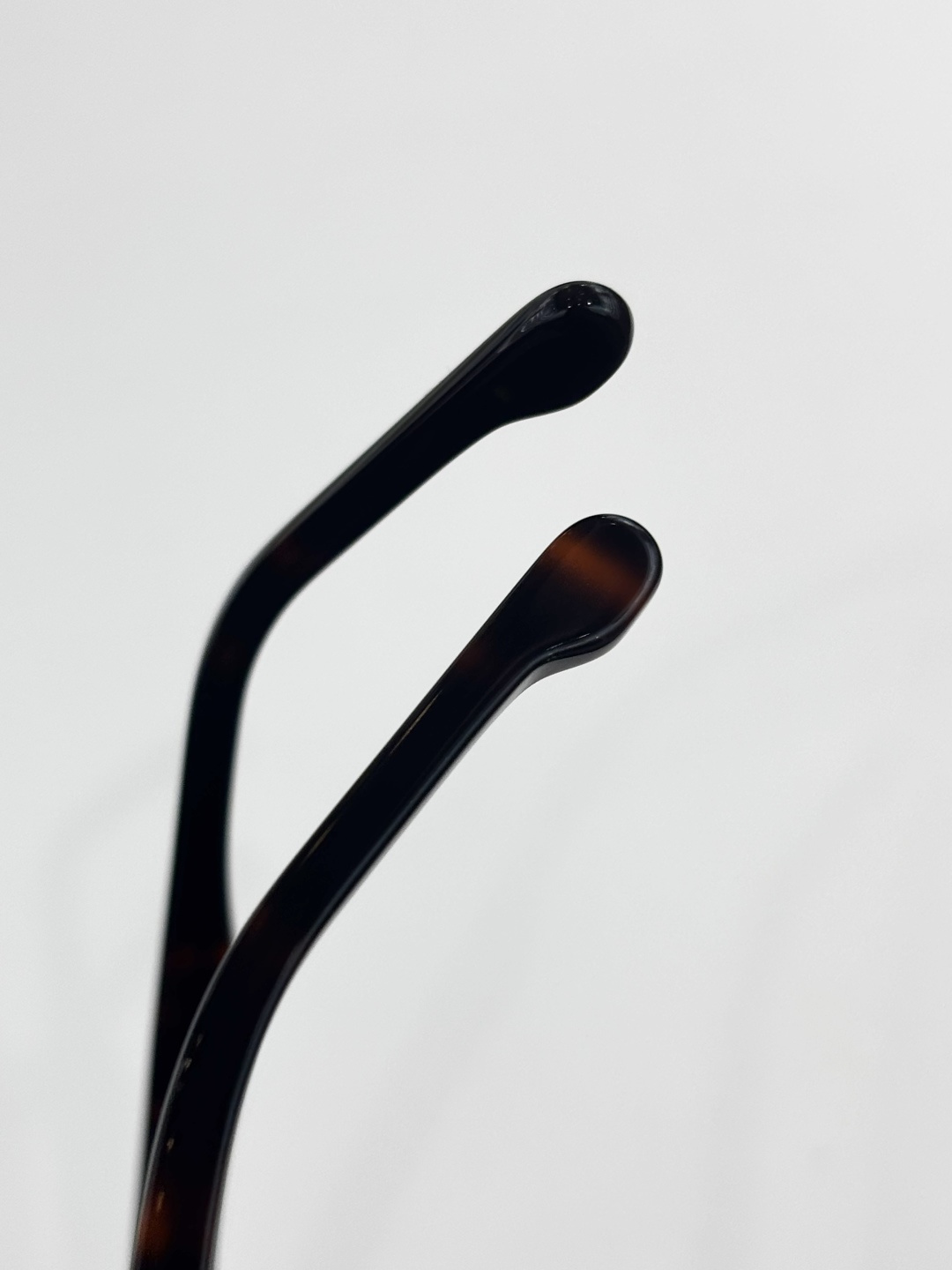 CARRER*MODEL：300/SSIZE：57-18-145