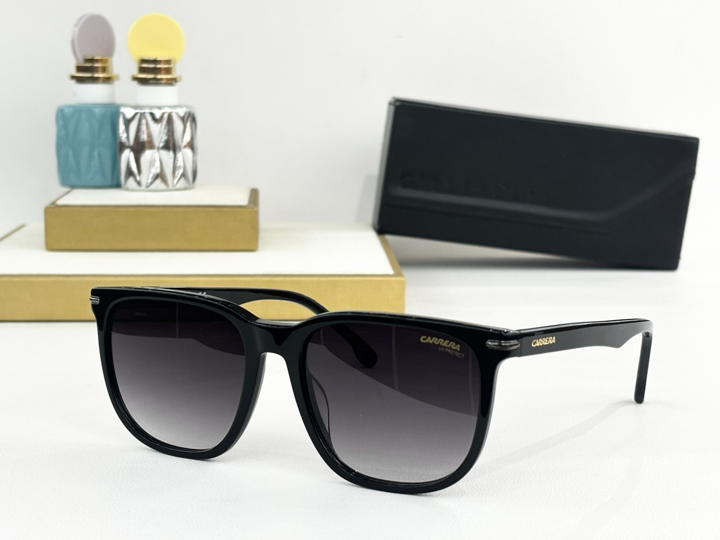 CARRER*MODEL：300/SSIZE：57-18-145