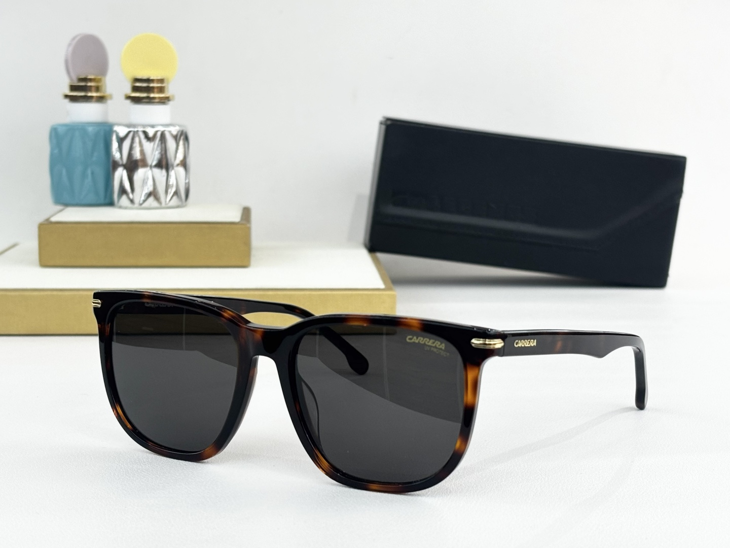 CARRER*MODEL：300/SSIZE：57-18-145