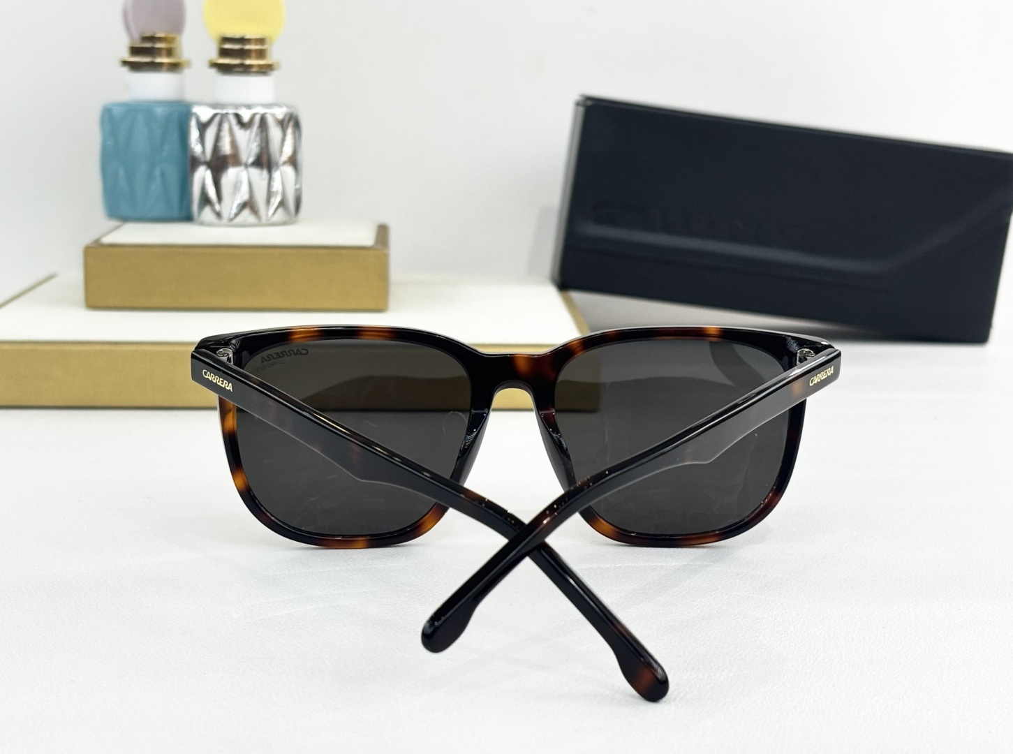 CARRER*MODEL：300/SSIZE：57-18-145