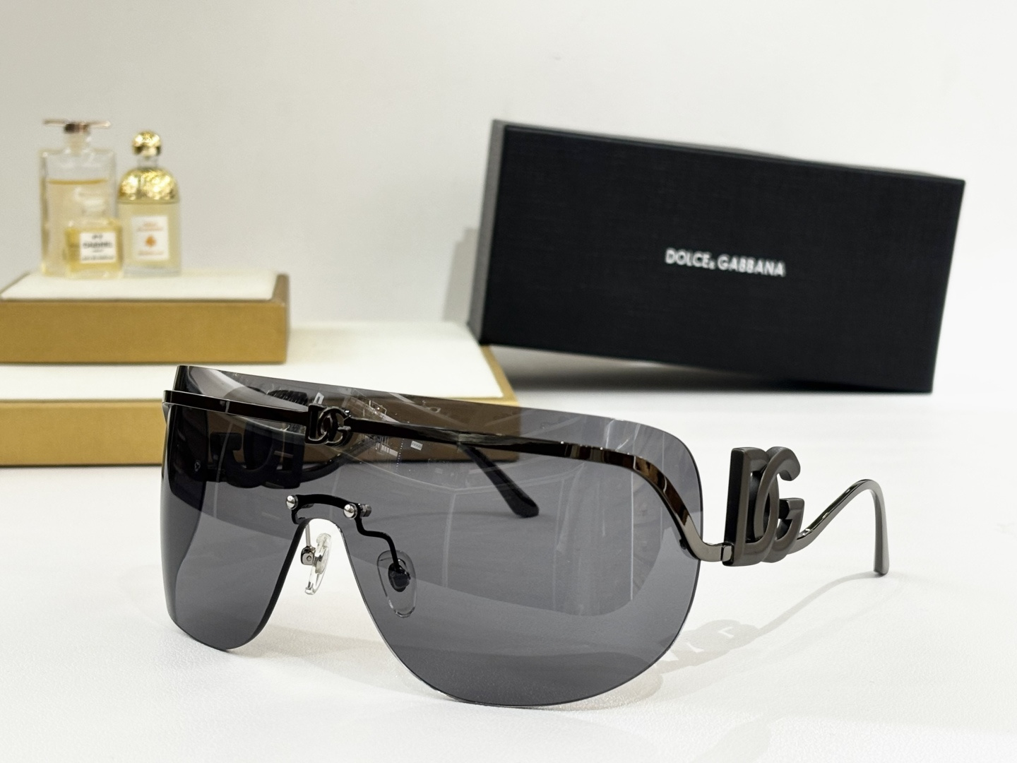 DOLCE & GABBAN*MODEL：DG2320SIZE:143口0-120