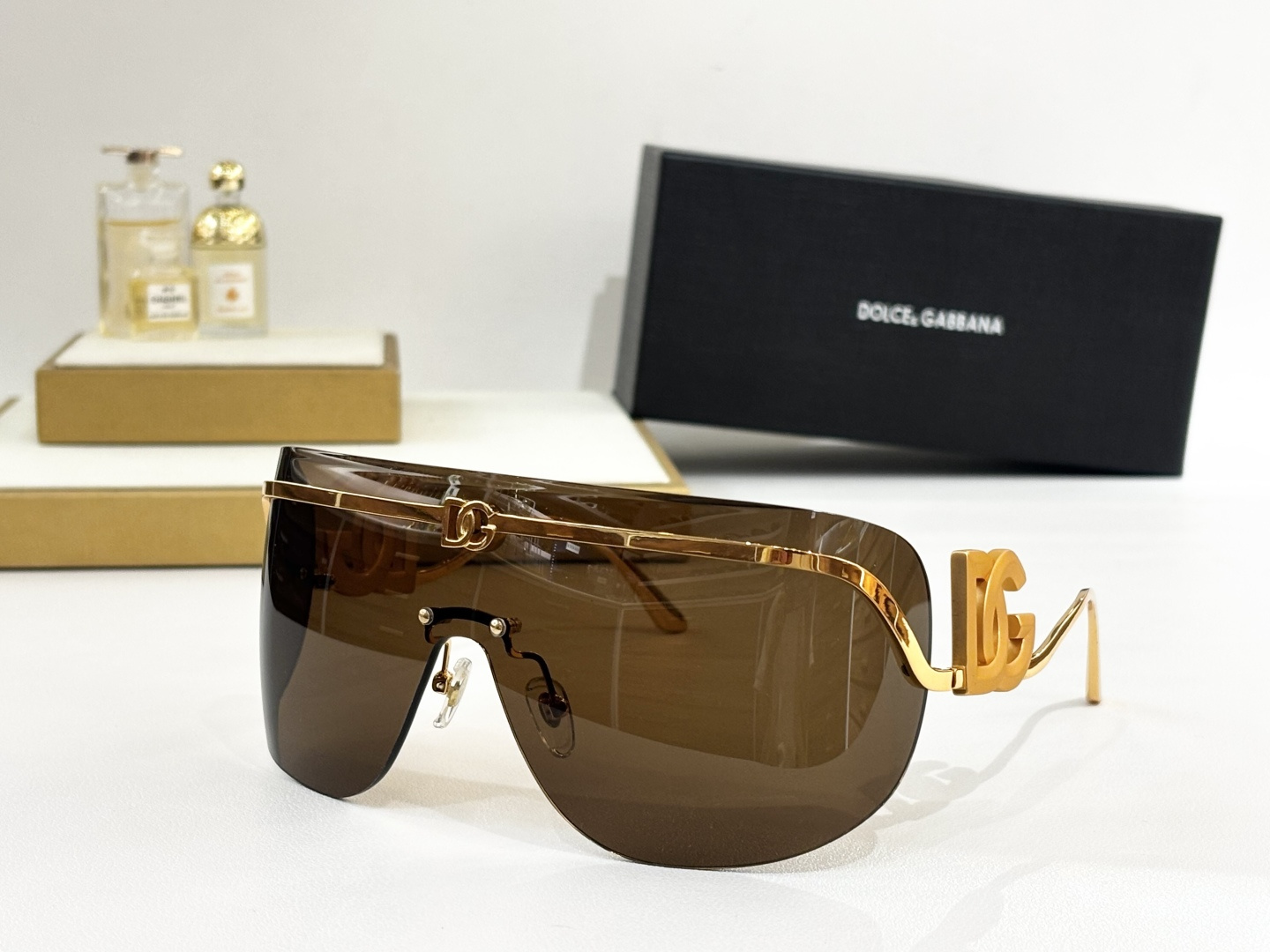 DOLCE & GABBAN*MODEL：DG2320SIZE:143口0-120
