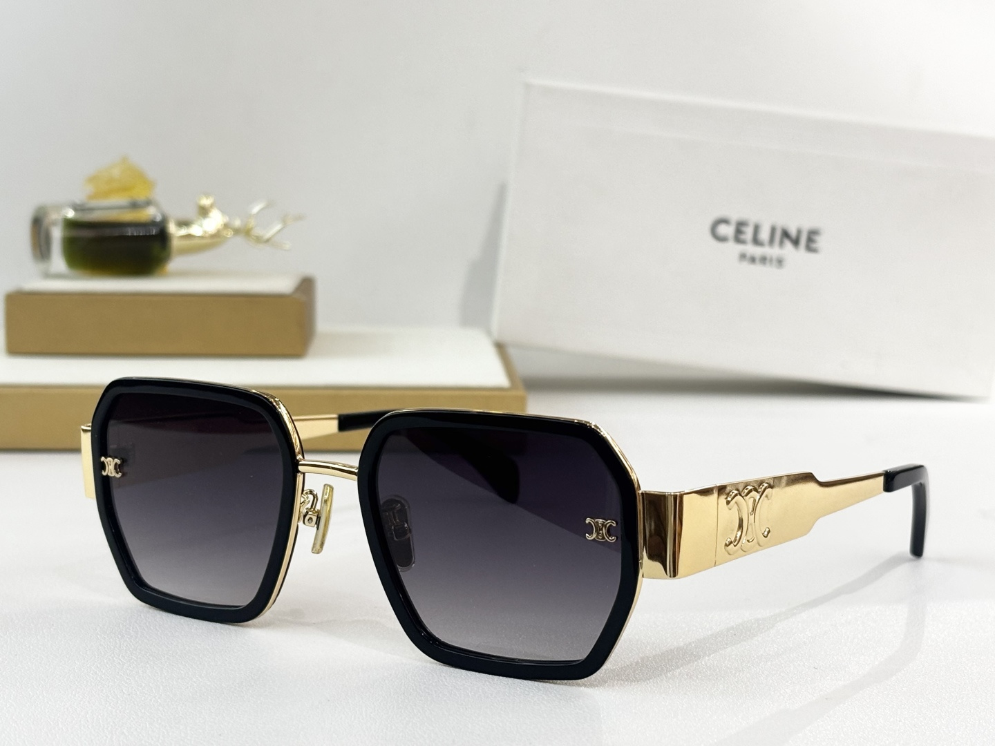 𝘾𝙀𝙇𝙄𝙉𝙀MOD: CL40333FSize：53口21 145