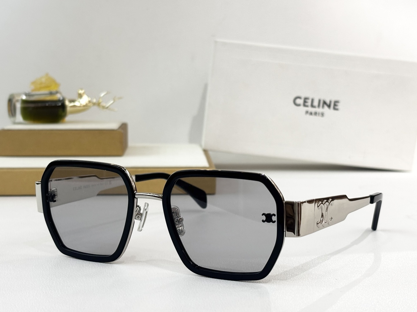 𝘾𝙀𝙇𝙄𝙉𝙀MOD: CL40333FSize：53口21 145