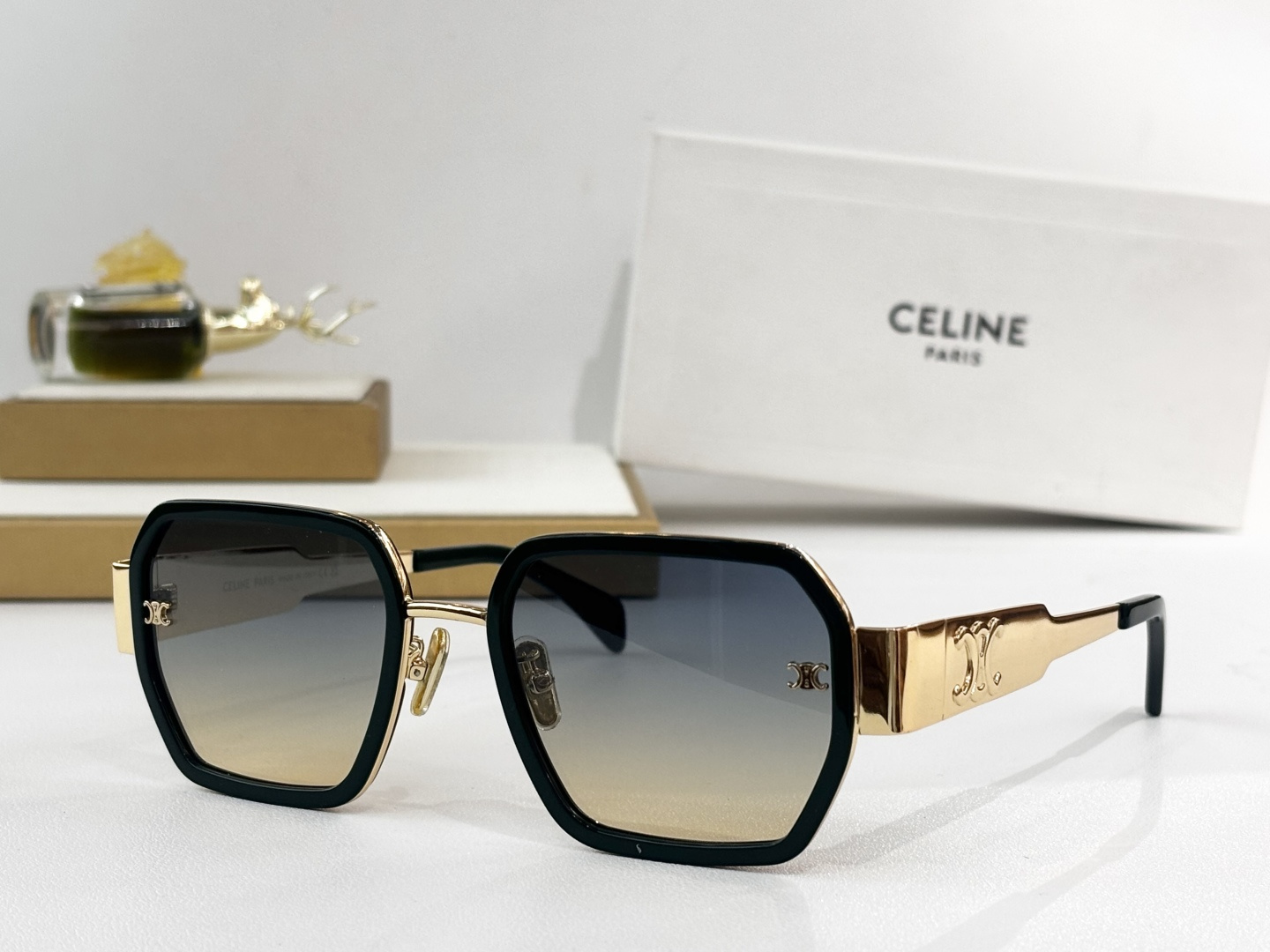 𝘾𝙀𝙇𝙄𝙉𝙀MOD: CL40333FSize：53口21 145