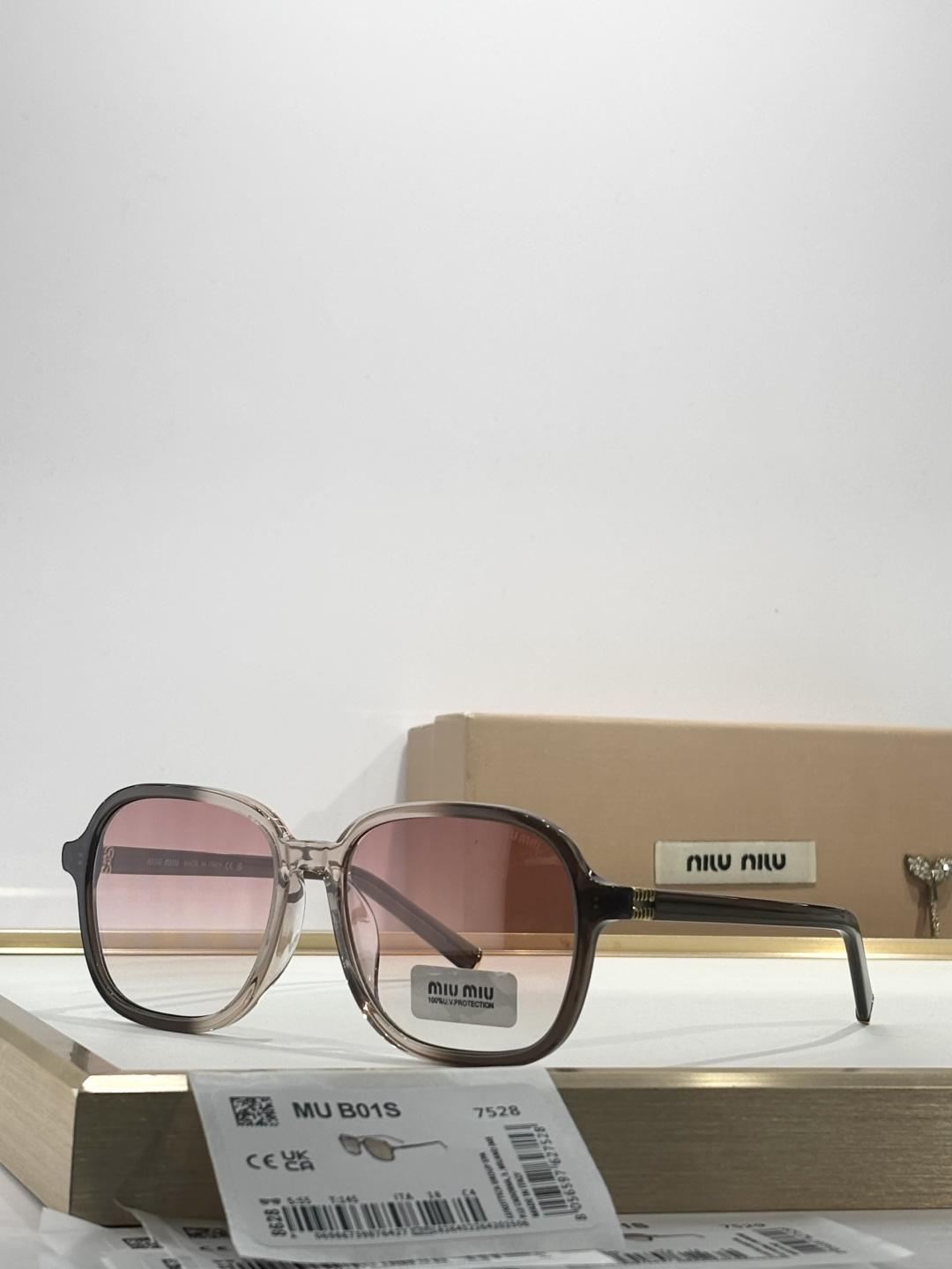 MIU MI*MOD：MU B01SSize：55口18 145