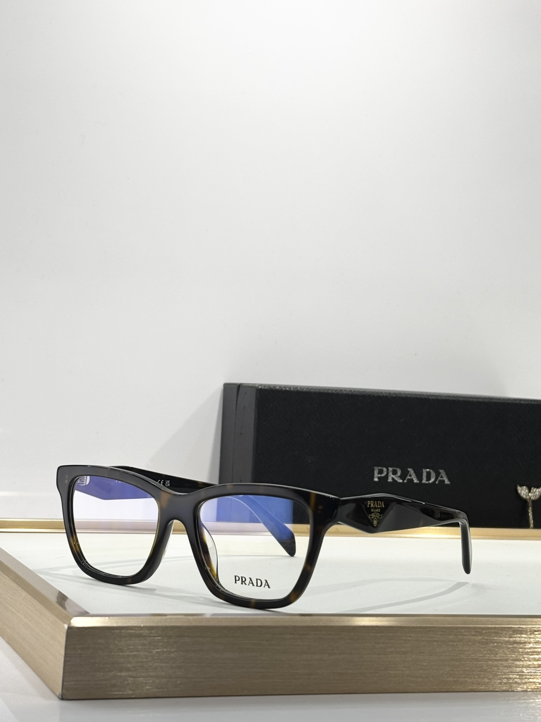 PRADAMOD：SPR C07Size：51口18 145