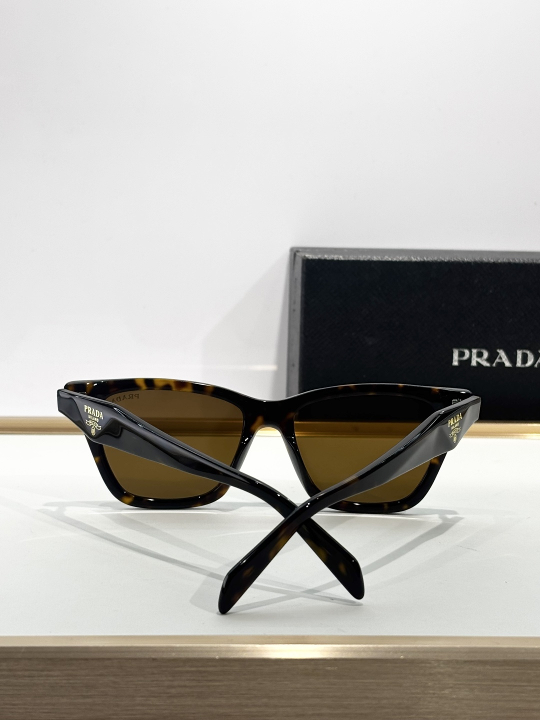 PRADAMOD：SPR C07Size：51口18 145