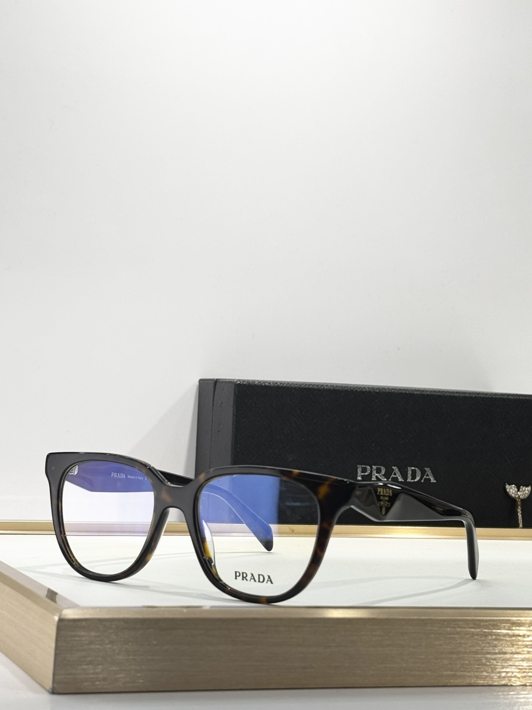 PRADAMOD：PR C11VSize：54口18 145