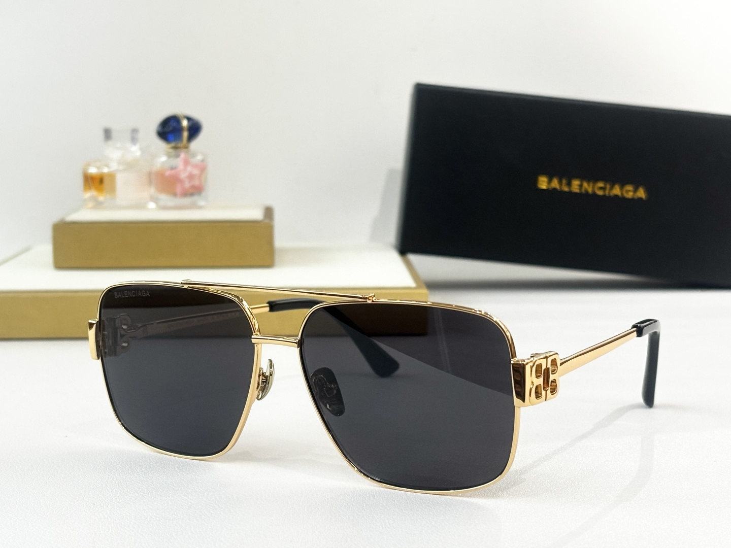BALENCIAG*MODEL：BB04001SIZE：61口14-143