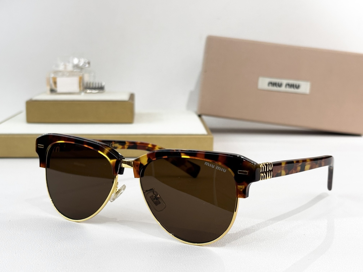 MIU MI*MODEL:VMU11ZSSIZE：57口16-145