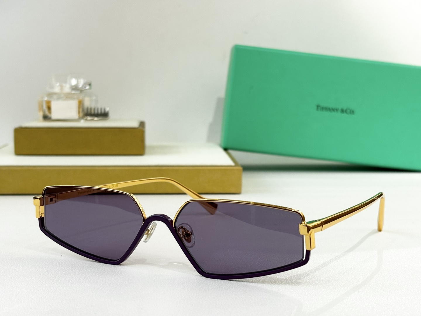 TIFFANY&Co.MODEL：TF3113KBSIZE：61口13-142