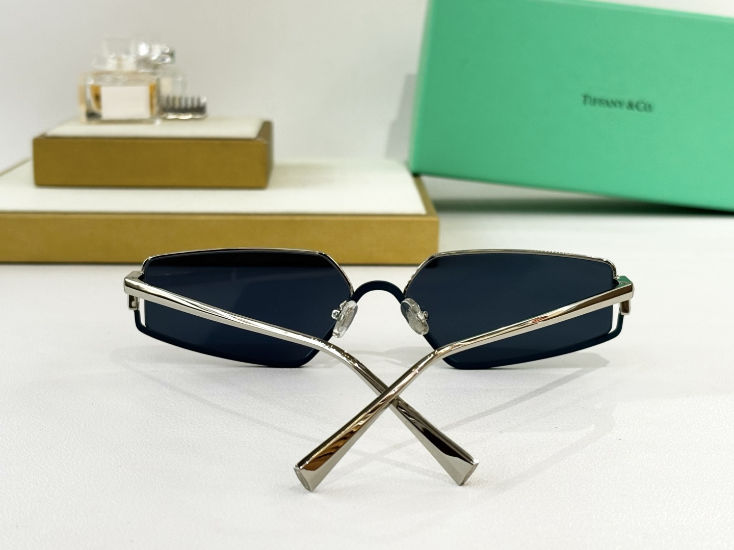 TIFFANY&Co.MODEL：TF3113KBSIZE：61口13-142