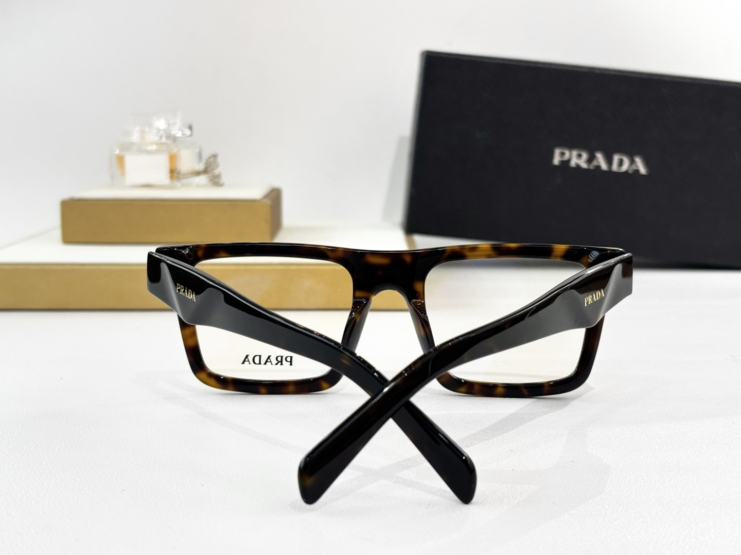PRADAMOD：PR C01VSize：52口20 145