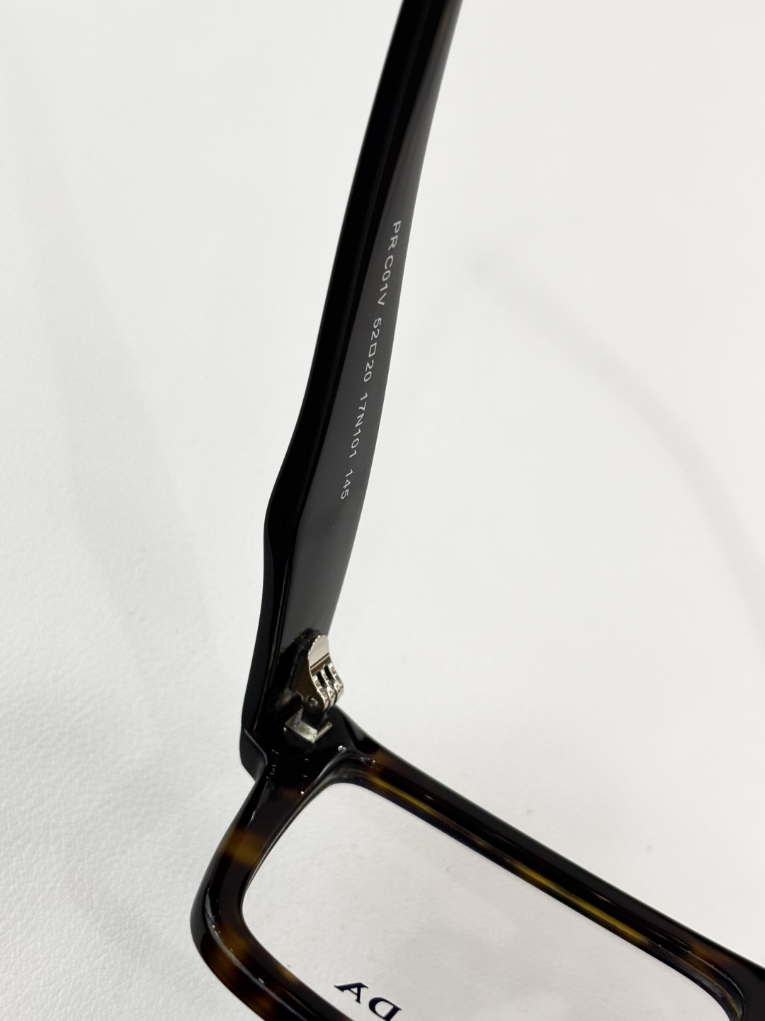 PRADAMOD：PR C01VSize：52口20 145