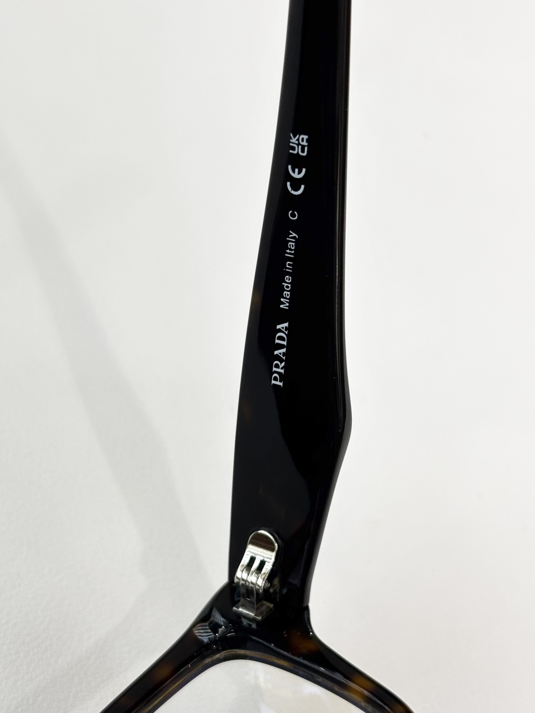 PRADAMOD：PR C02VSize：54口18 145