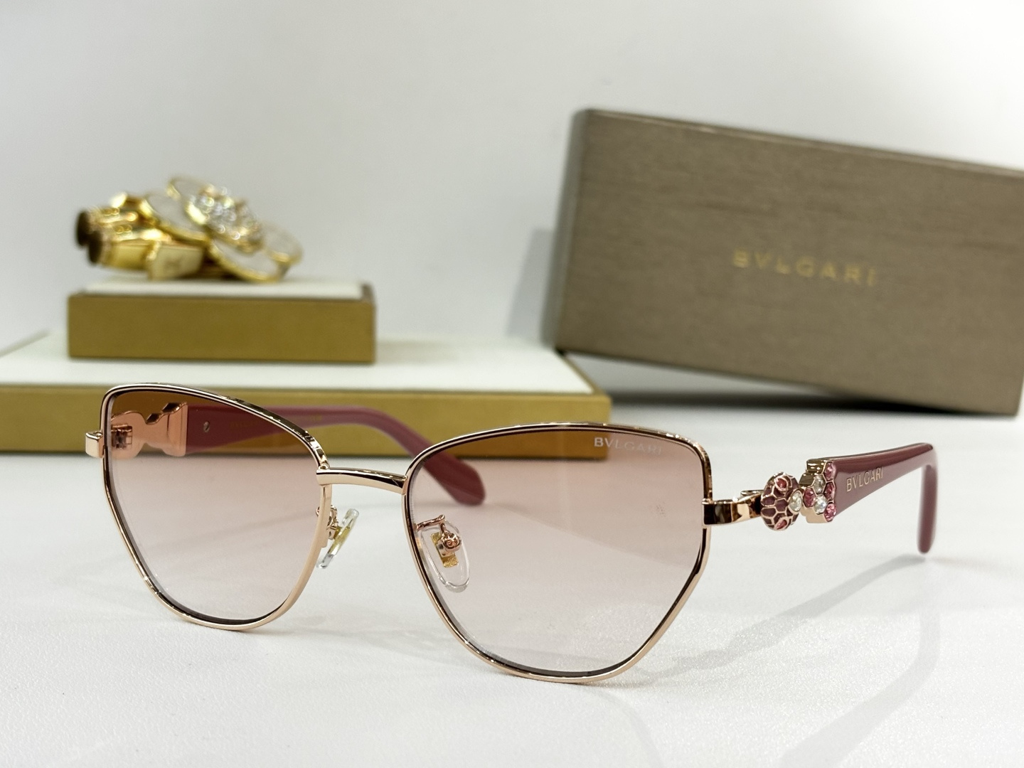 BVLGAR*MODEL：BV1809LU SIZE：56口17-145