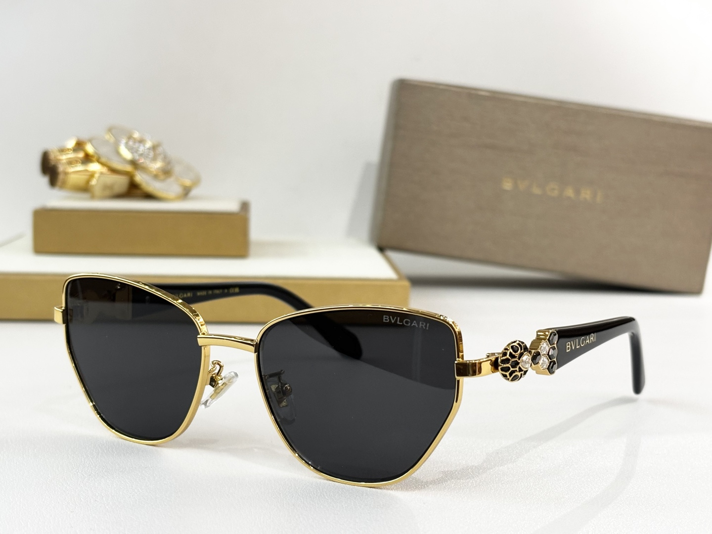 BVLGAR*MODEL：BV1809LU SIZE：56口17-145