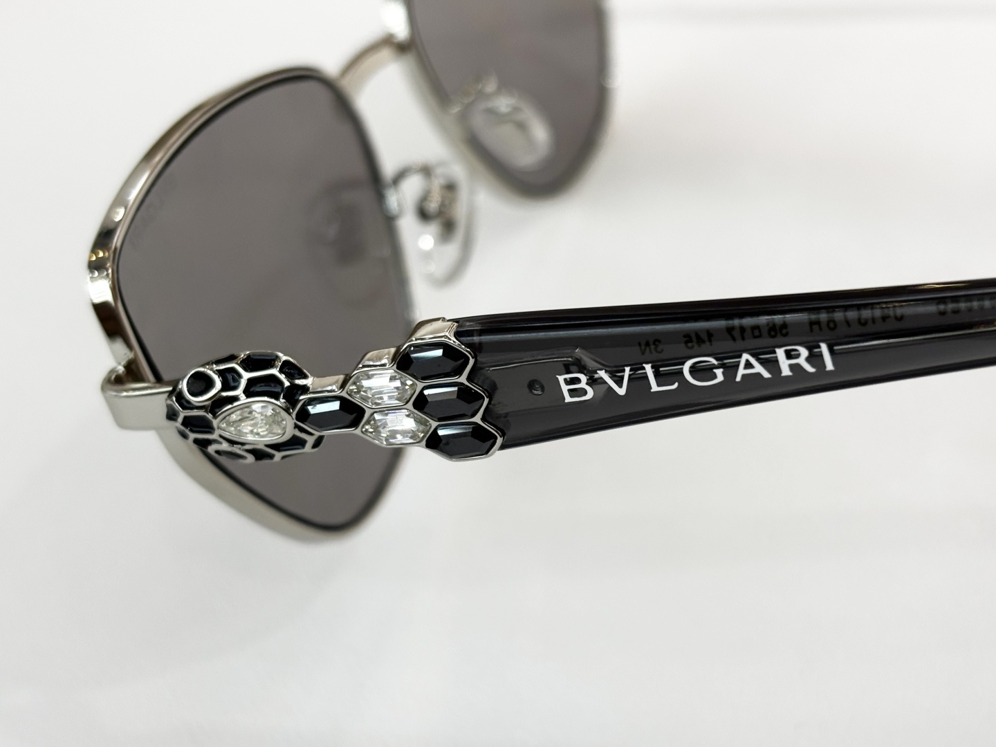 BVLGAR*MODEL：BV1809LU SIZE：56口17-145