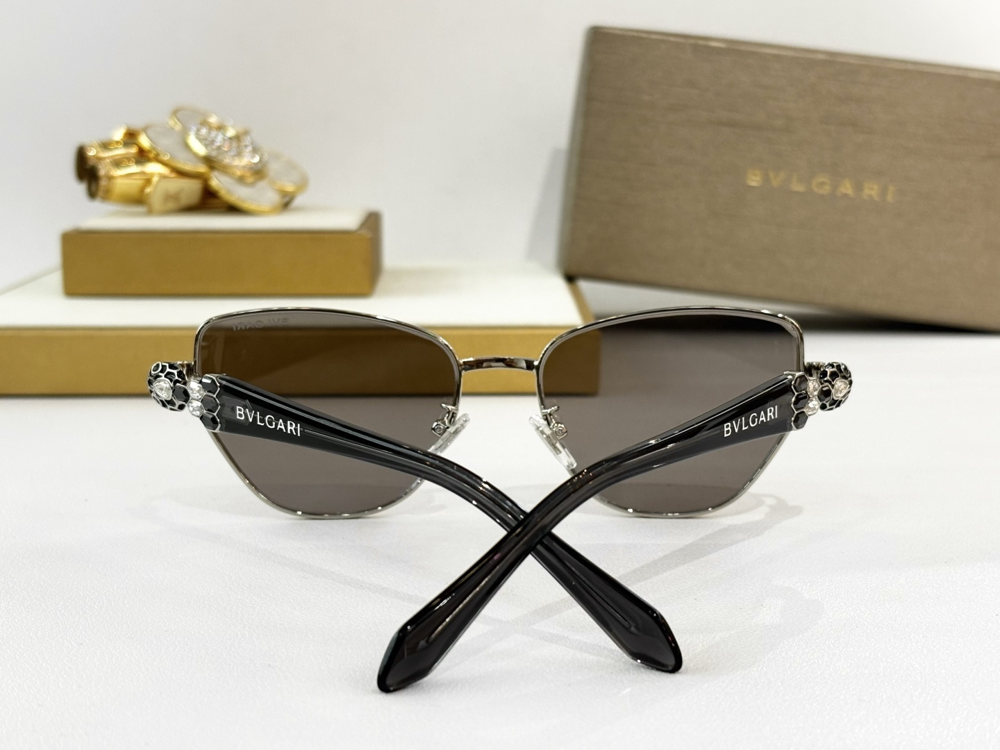 BVLGAR*MODEL：BV1809LU SIZE：56口17-145