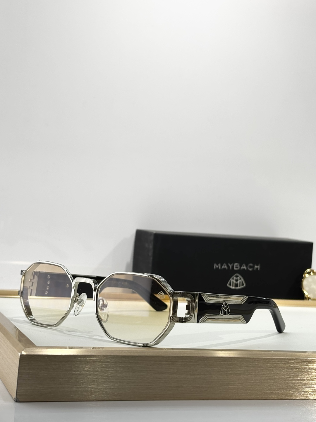 MAYBACHMODEL：NY/M-BI-Z158SIZE：55口22-143