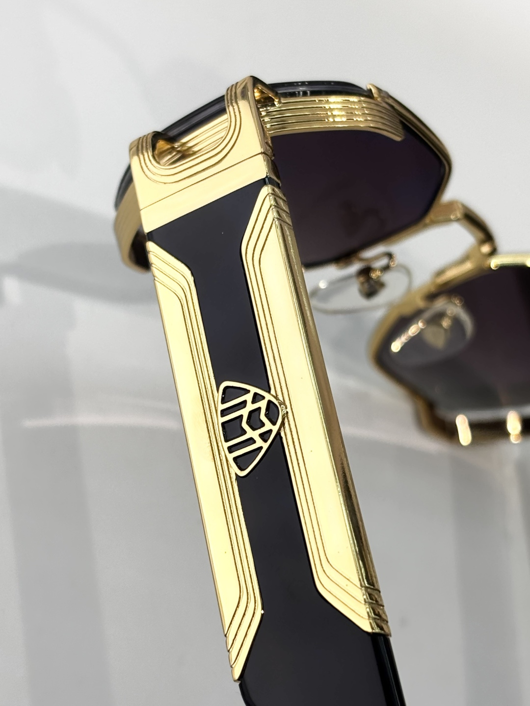 MAYBACHMODEL：NY/M-BI-Z158SIZE：55口22-143